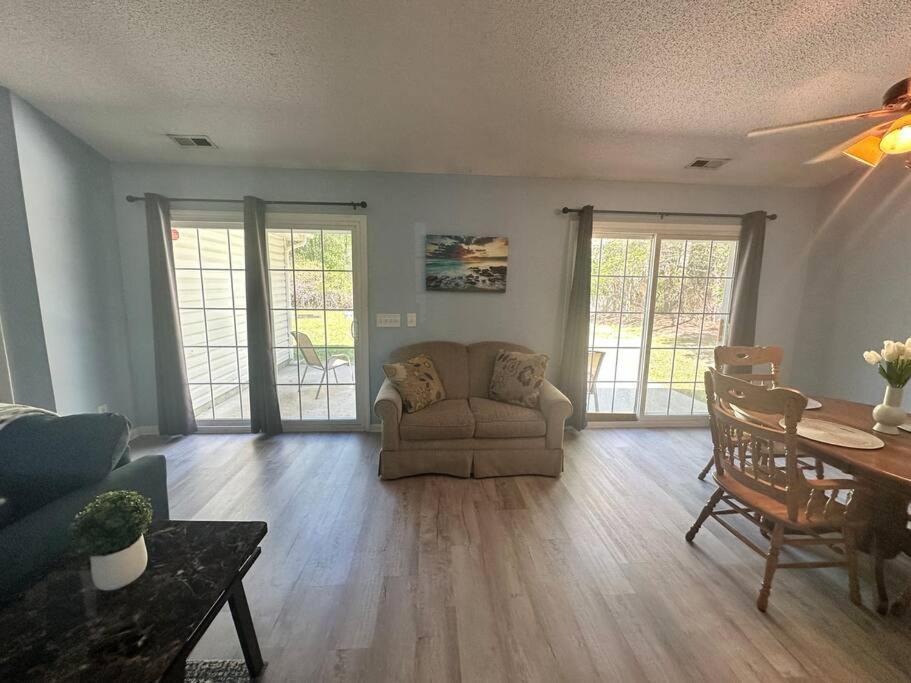 Adorable 3Br/2Ba W/ Garage 2Min Walk Ecu Health Villa Greenville Kültér fotó