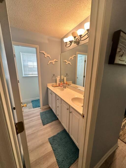 Adorable 3Br/2Ba W/ Garage 2Min Walk Ecu Health Villa Greenville Kültér fotó