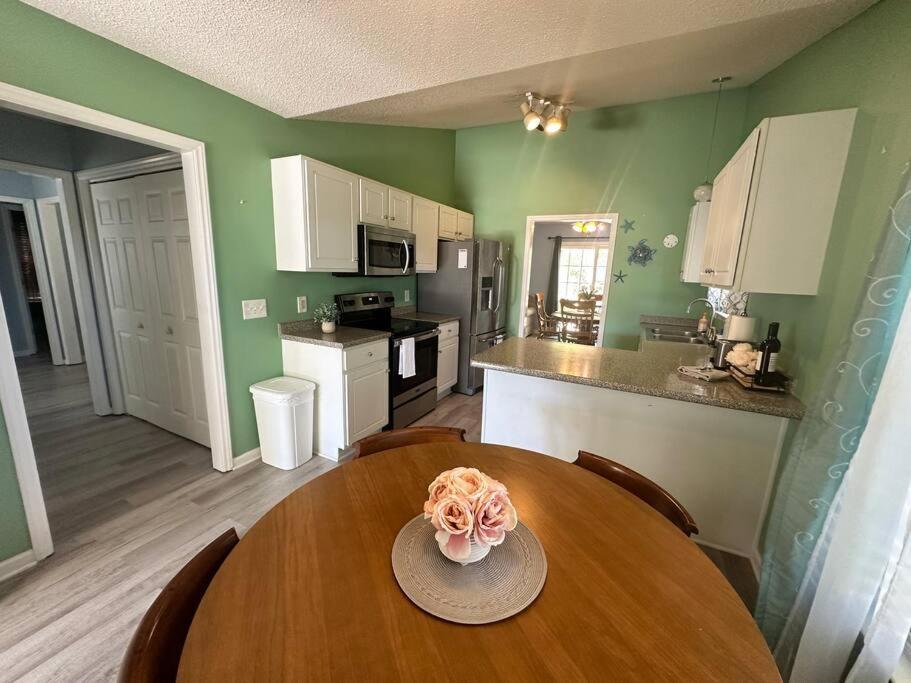 Adorable 3Br/2Ba W/ Garage 2Min Walk Ecu Health Villa Greenville Kültér fotó