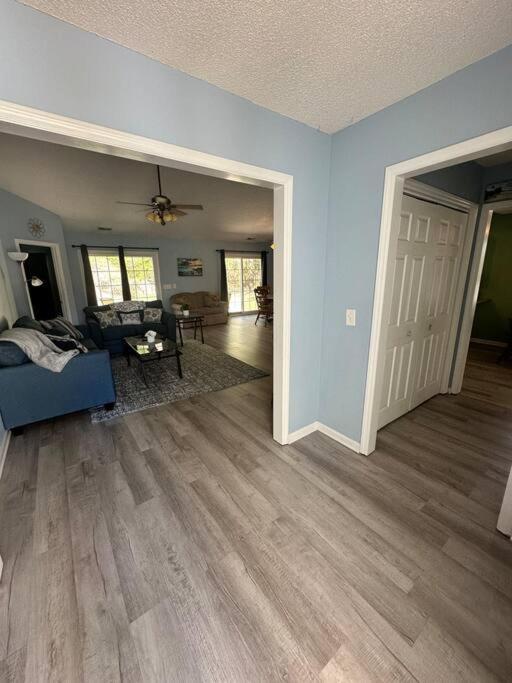 Adorable 3Br/2Ba W/ Garage 2Min Walk Ecu Health Villa Greenville Kültér fotó